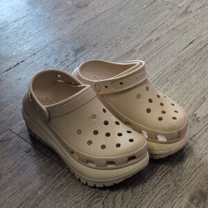 CROCS Beige Sole Clogs